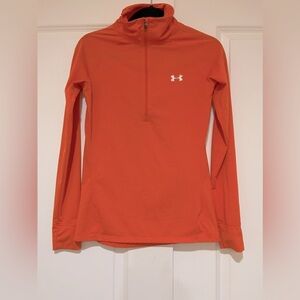 Like new under armor size small top
